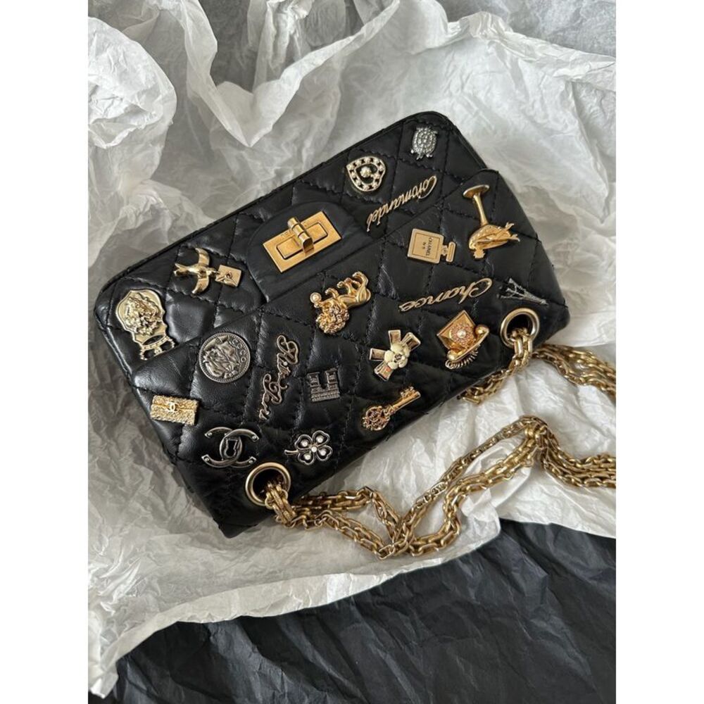 Chanel Women Pre-Loved Bag Very Good Condition - Picture 2 of 8